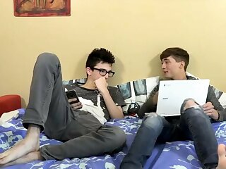 Laptop Bareback Sex Raw Gay Porn Videos
