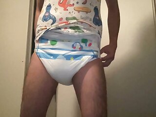 Showing my diaper - video 3 - ThisVid.com