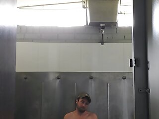 Aussie LAD playing at the urinal - ThisVid.com