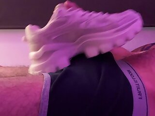 Having fun with my friend’s sneakers - ThisVid.com