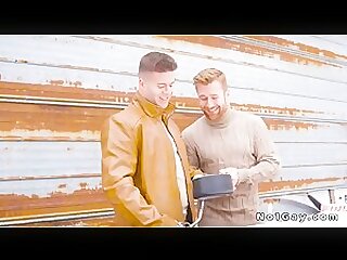 Gays Olivier Robert and Clark Delgaty anal fuck outdoors at snow