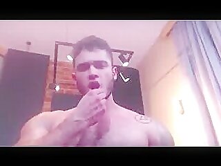 Hot Latino Solo Muscle