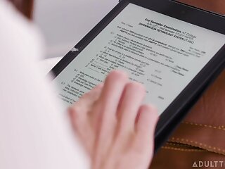 Manuel Skye, Shae Reynolds