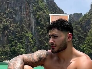 8 Arab KURDISH Muscular Prince Onlyfans