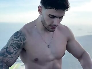 6 Arab KURDISH Muscular Prince Onlyfans