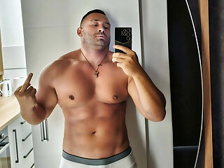 230 Serbian daddy Vladimir Ivanović   vladimir_35 onlyfans leaked