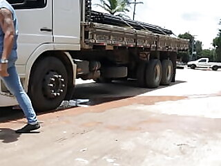 Caminhoneiro safado!