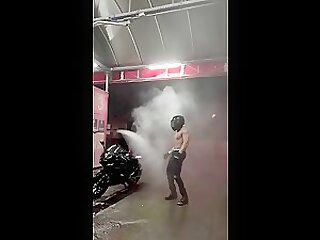 Ballo solo per la mia Ducati.