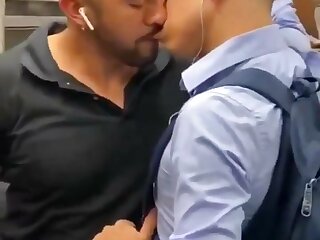 Subway makeout Mexico City - Metro CDMX