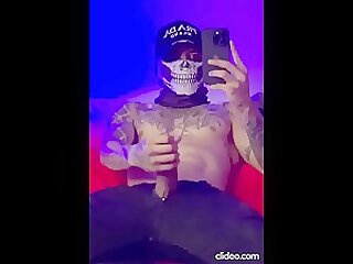 Cumshot of muscled hung dude