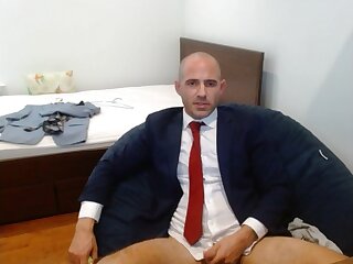 Businessman showing ass and jerk on cam