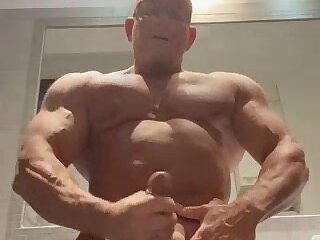 Muscle daddy jerking off and cumming again