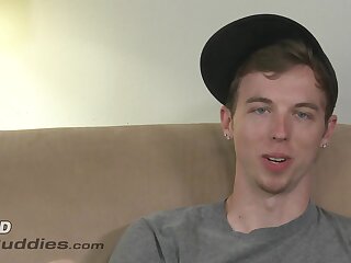 Watching Gay Porn (Bryan Dean, Steve Maine)